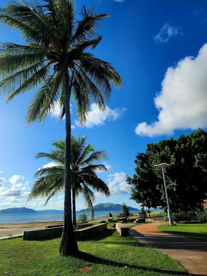 Community visit to Bwgcolman, Palm Island. AIATSIS corporate website