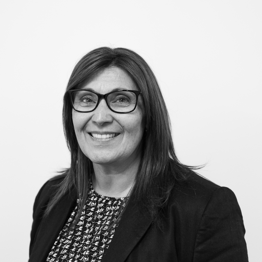 Stella De Cos Headshot